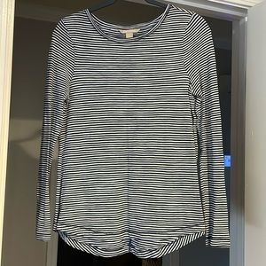 Banana Republic • XS • Navy & White